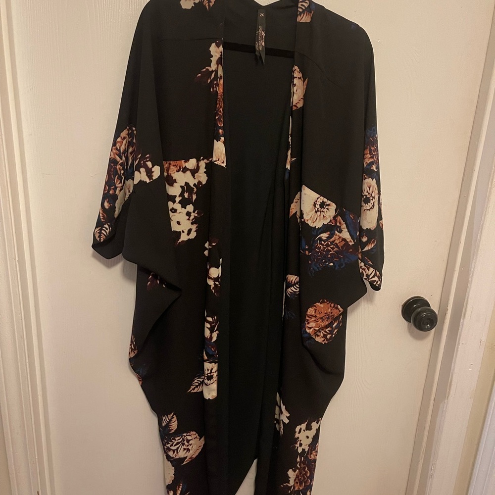 Floral Black Kimono Cardigan, Melissa McCarthy